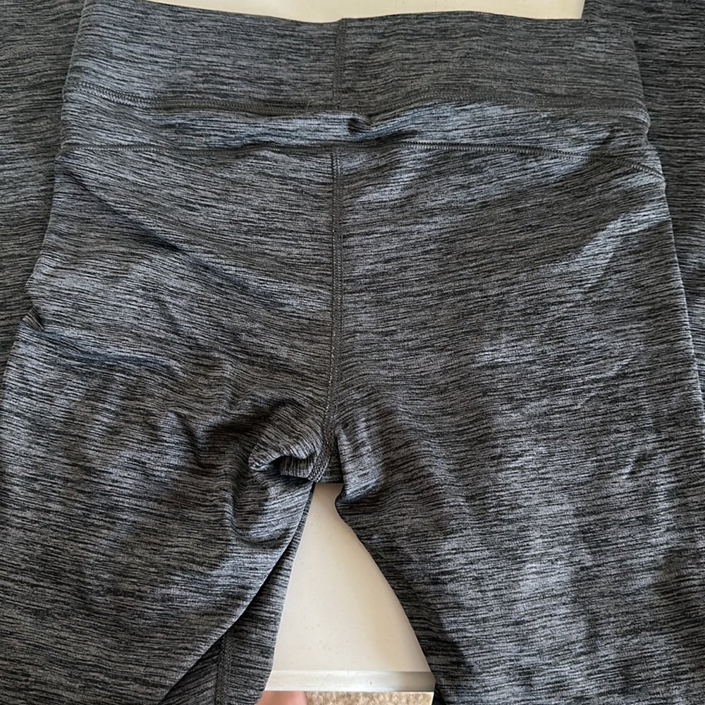 Under Armor Leggings size Medium